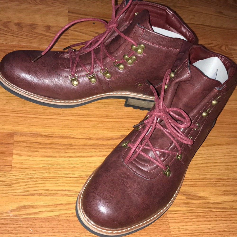 Leather burgundy men’s jump boots, size 11